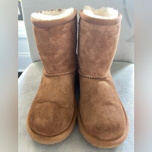 UGG Kids Classic Boots Size 12 Chestnut